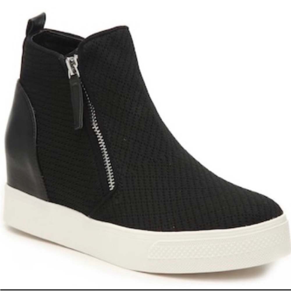 Steve Madden Sneaker Bootz size 8.5